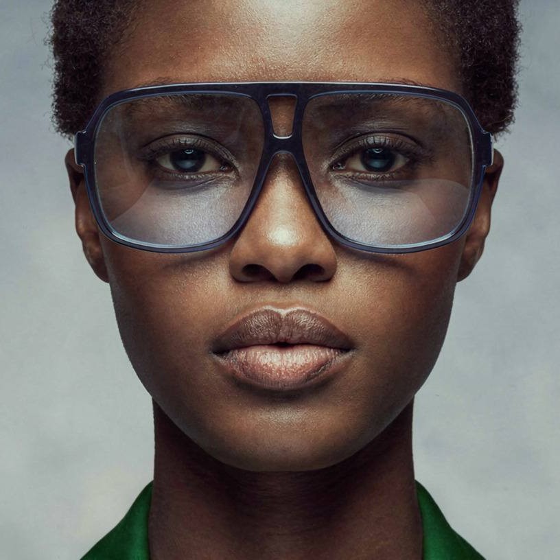 AI-генерированная fashion фотосессия для бренда одежды